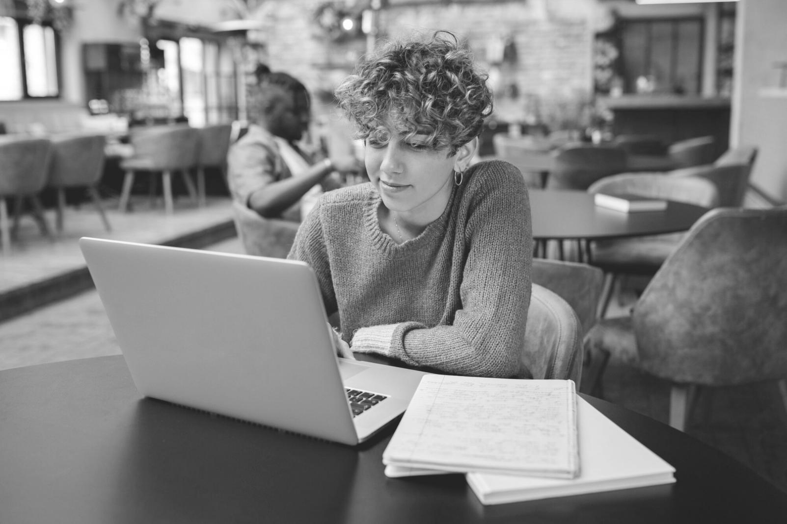 Équipe zelithyvia en réunion de planification stratégique